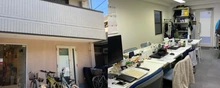 東新宿駅徒歩5分／年間休日130日／土日休み／日勤のみ可／年収490万円以上／ステーションから2～3km圏内のお宅へ訪問リハ